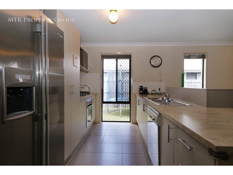 7 Tropical Drive, Forest Lake QLD 4078