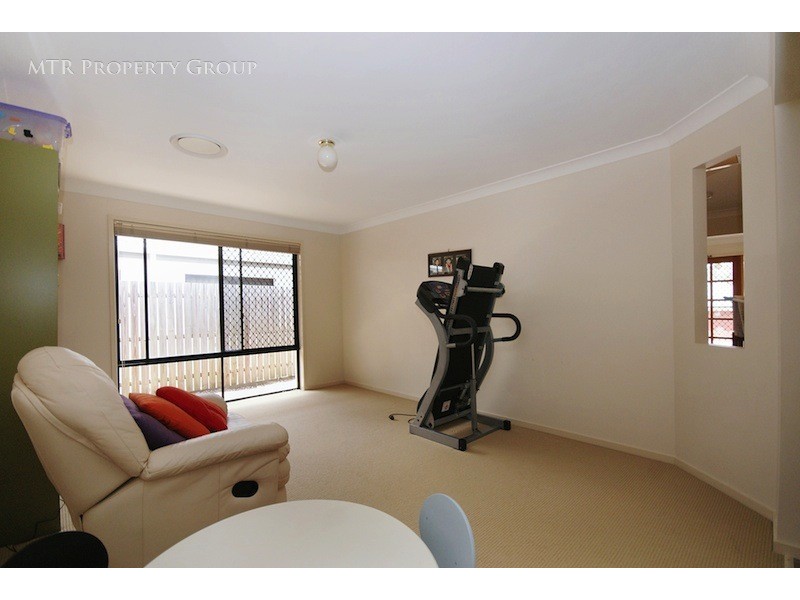 7 Tropical Drive, Forest Lake QLD 4078