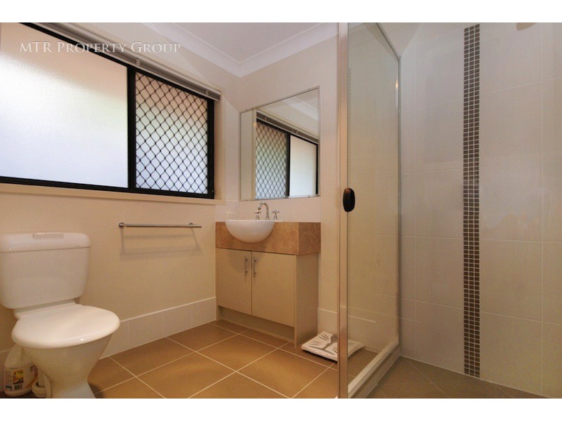 7 Tropical Drive, Forest Lake QLD 4078