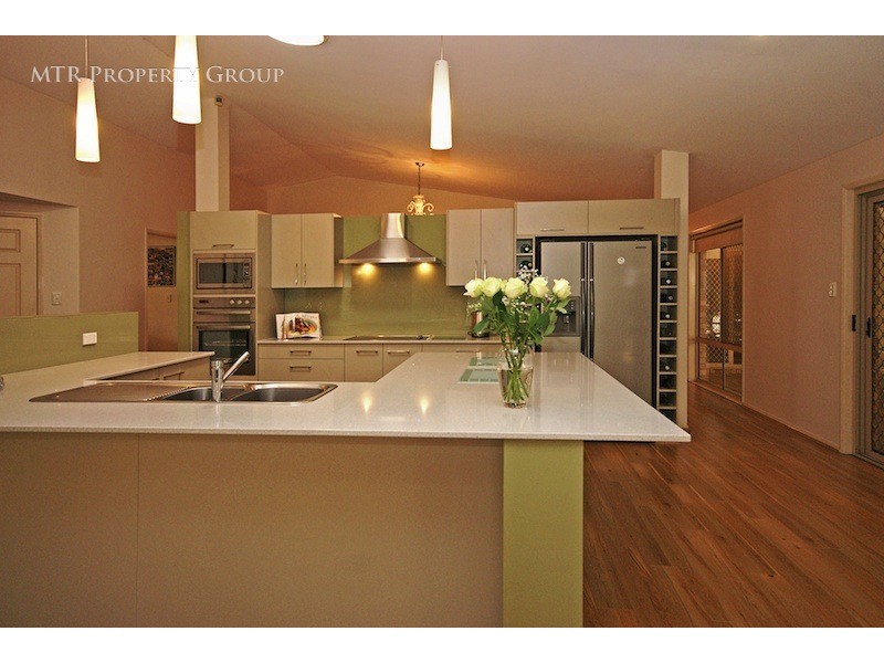 5 Bellthorpe Place, Forest Lake QLD 4078