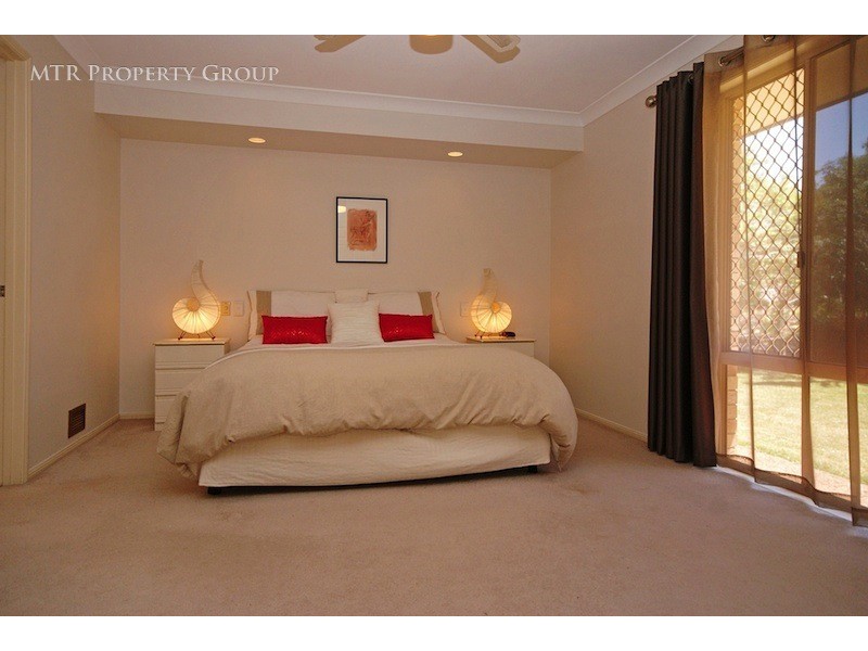 5 Bellthorpe Place, Forest Lake QLD 4078