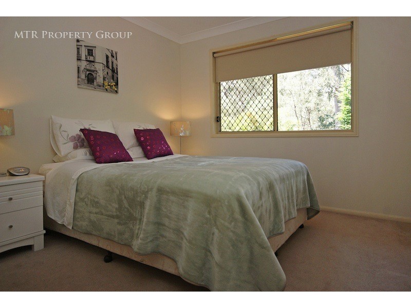 5 Bellthorpe Place, Forest Lake QLD 4078
