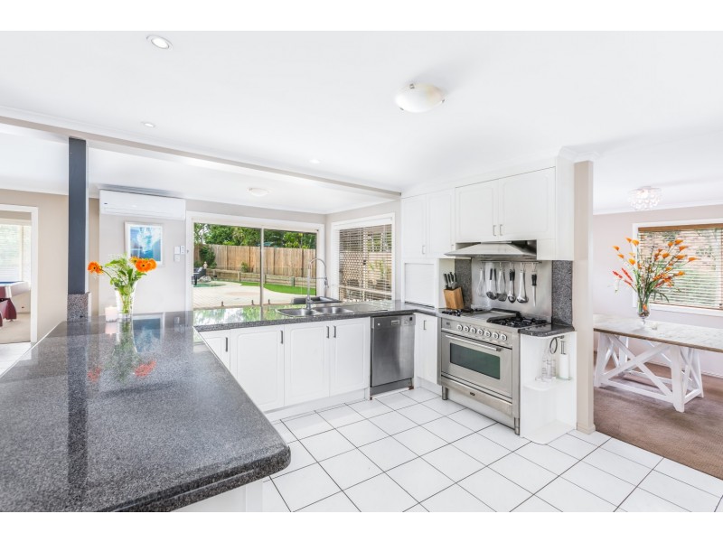 88 Renoir Crescent, Forest Lake QLD 4078