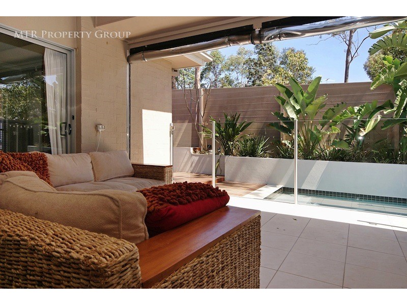 11 Dandenong St, Forest Lake QLD 4078