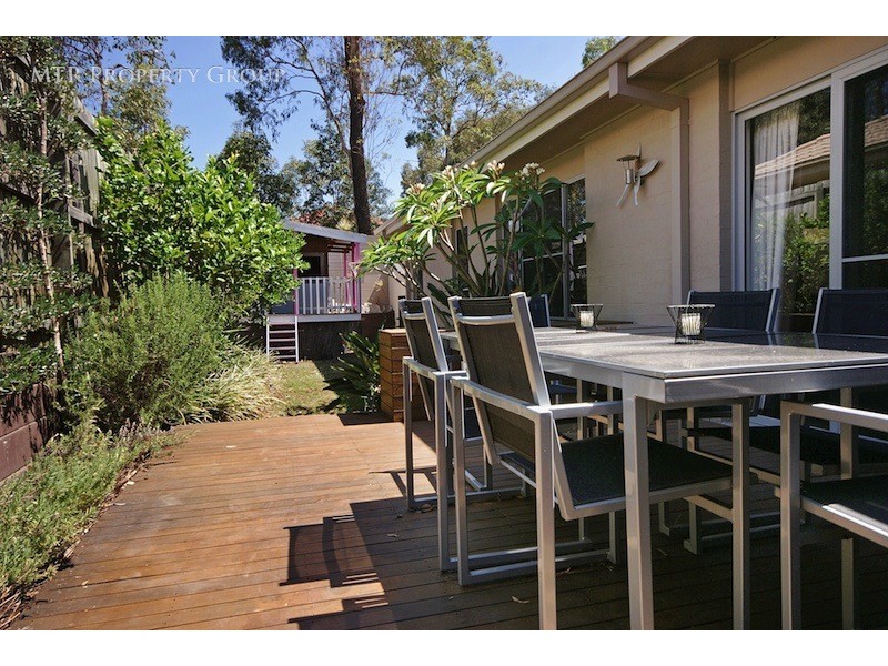 11 Dandenong St, Forest Lake QLD 4078