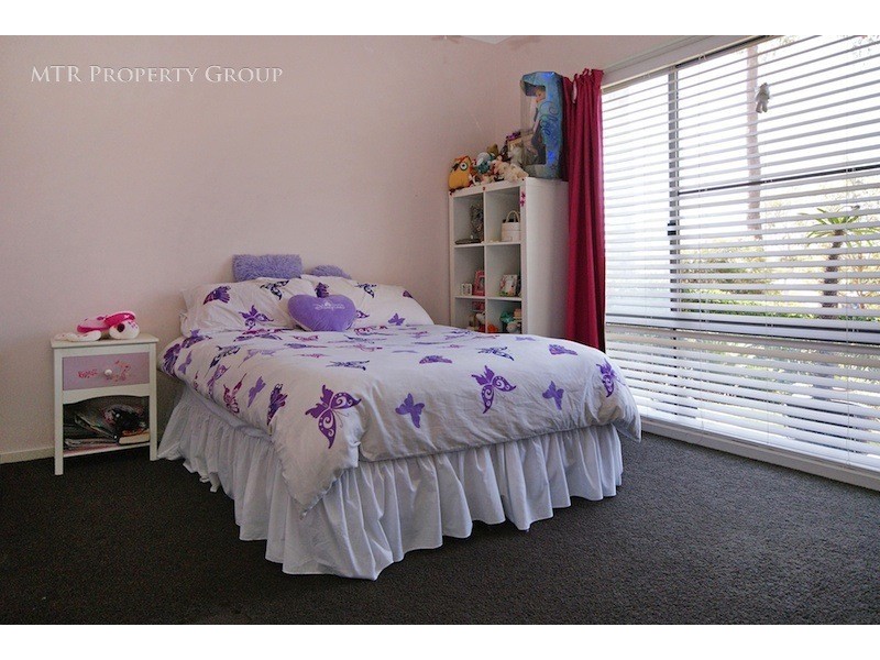 11 Dandenong St, Forest Lake QLD 4078