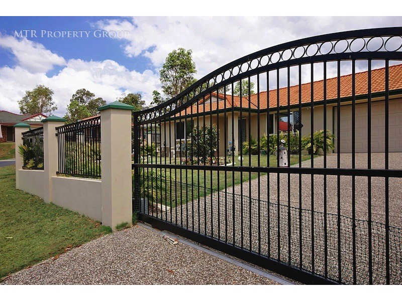 2 Leyburn Cres, Forest Lake QLD 4078