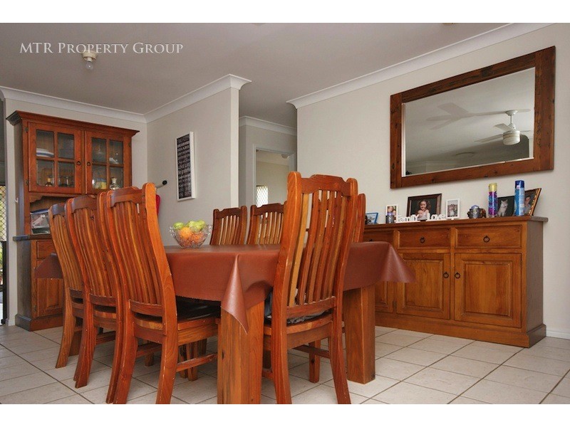 2 Leyburn Cres, Forest Lake QLD 4078