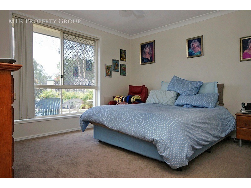 2 Leyburn Cres, Forest Lake QLD 4078