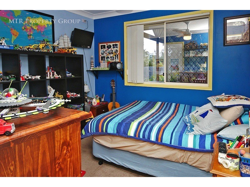 2 Leyburn Cres, Forest Lake QLD 4078