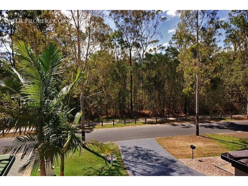 15 Carolina Parade, Forest Lake QLD 4078