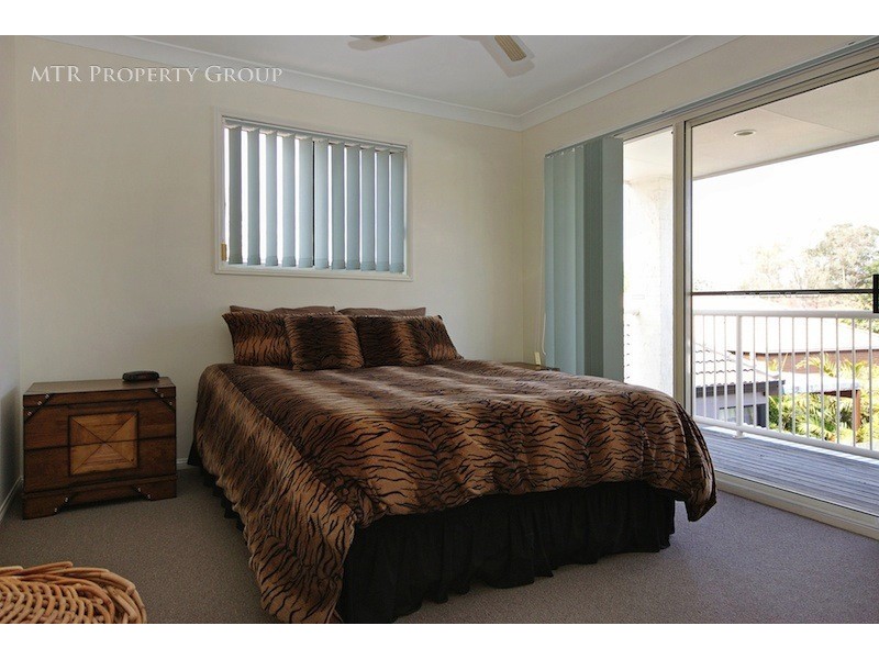 15 Carolina Parade, Forest Lake QLD 4078