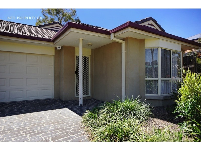 8 Catalina Cct, Forest Lake QLD 4078