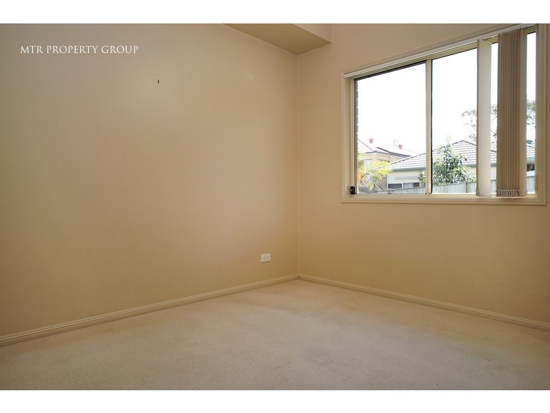 8 Catalina Cct, Forest Lake QLD 4078