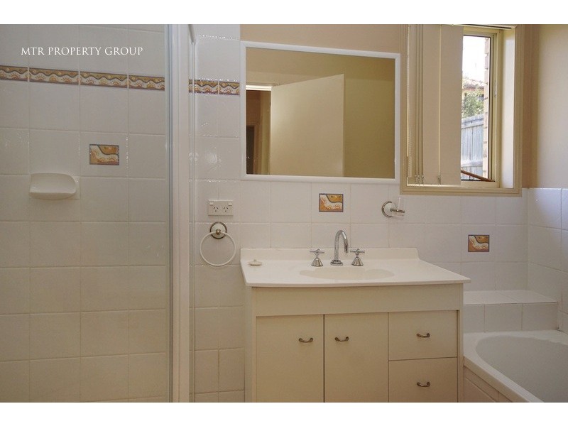 8 Catalina Cct, Forest Lake QLD 4078