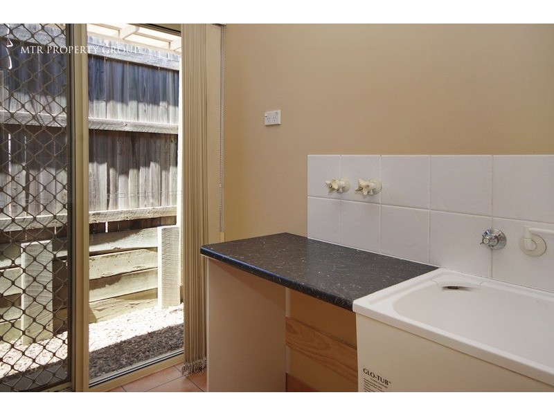 8 Catalina Cct, Forest Lake QLD 4078