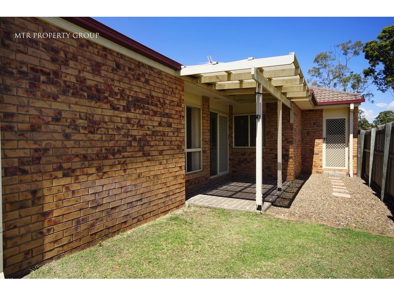 8 Catalina Cct, Forest Lake QLD 4078