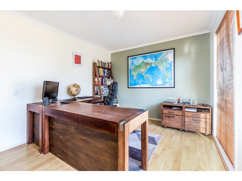 6 Jetty Walk, Forest Lake QLD 4078