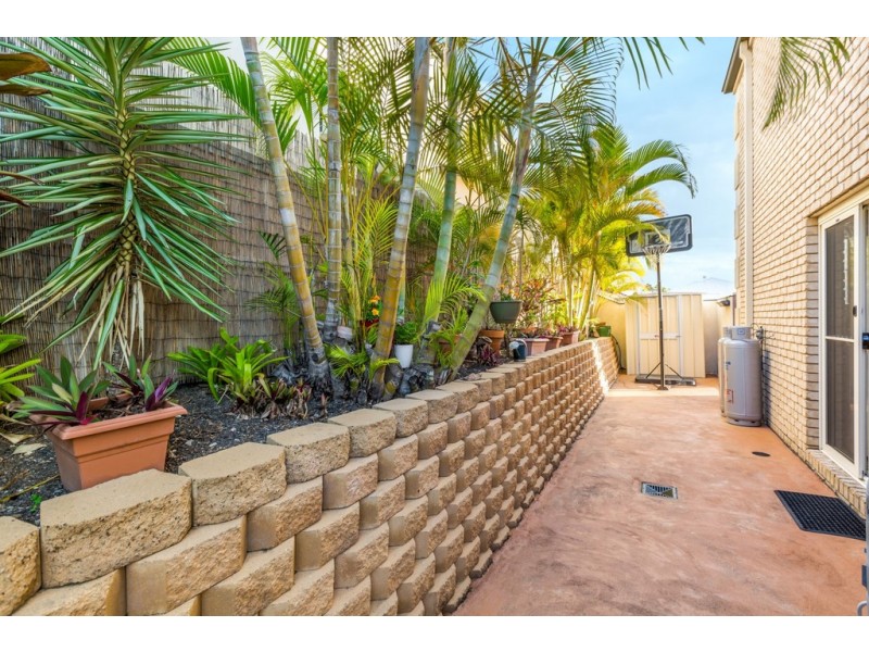 6 Jetty Walk, Forest Lake QLD 4078