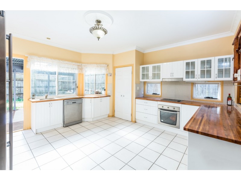 14 Santa Cruz Place, Forest Lake QLD 4078