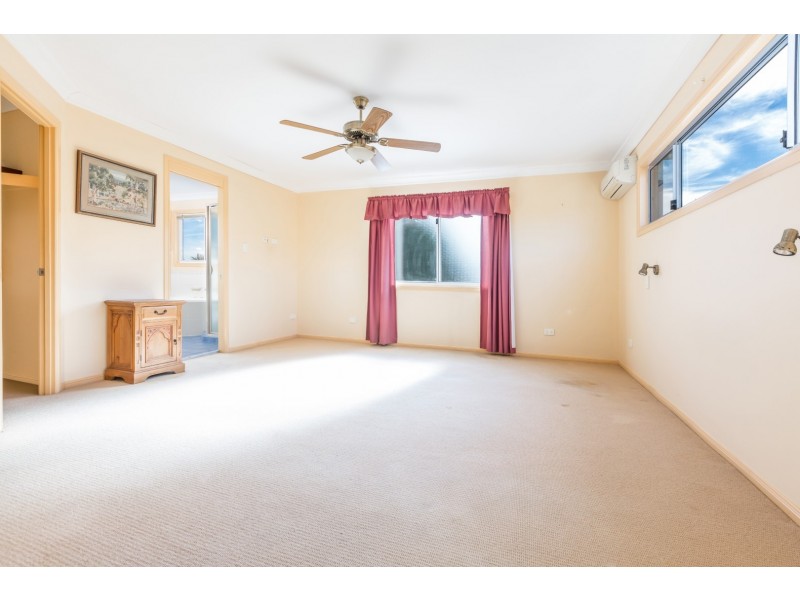 14 Santa Cruz Place, Forest Lake QLD 4078