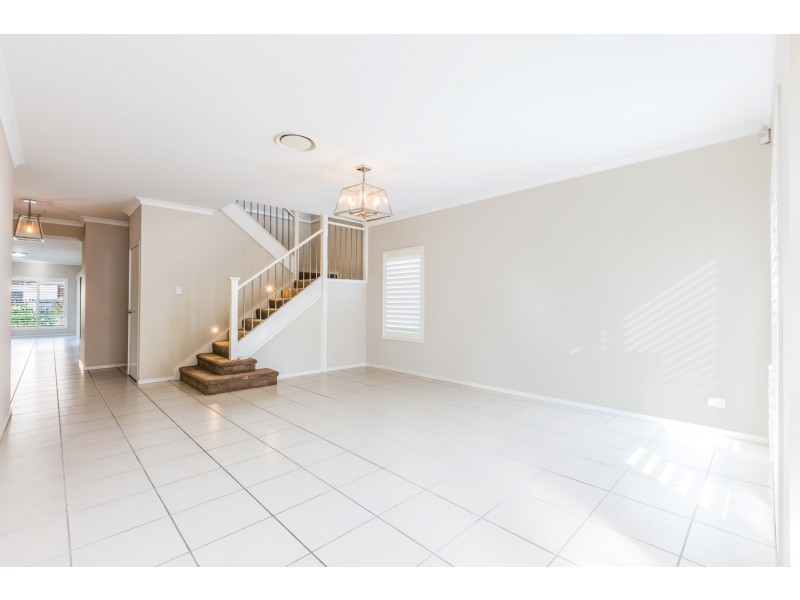 6 Tuscany Close, Forest Lake QLD 4078