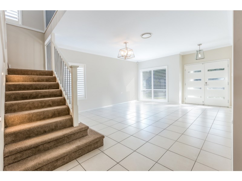 6 Tuscany Close, Forest Lake QLD 4078