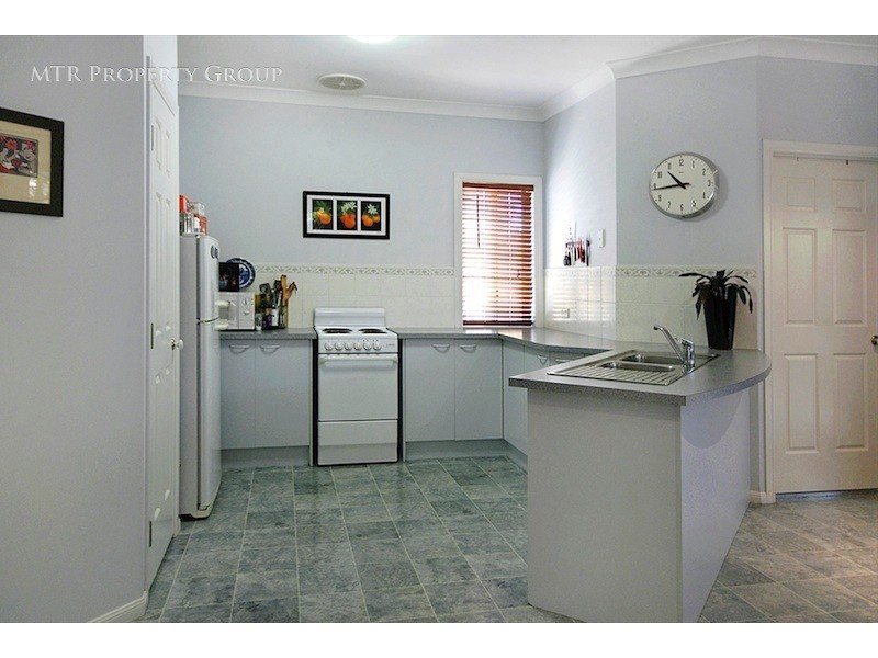 16 Beerwah Place, Forest Lake QLD 4078