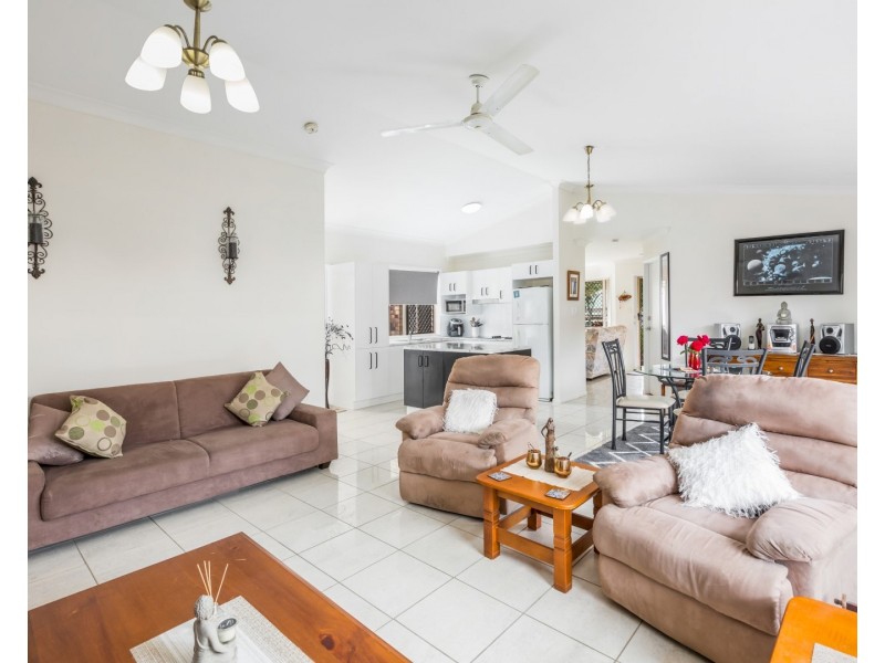 4 Monash Court, Forest Lake QLD 4078