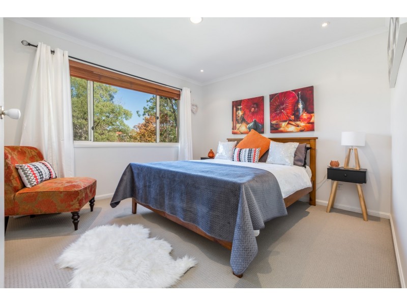 6 Trinity Close, Forest Lake QLD 4078