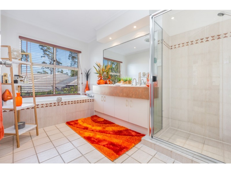 6 Trinity Close, Forest Lake QLD 4078