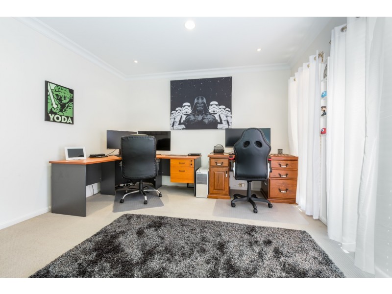 6 Trinity Close, Forest Lake QLD 4078