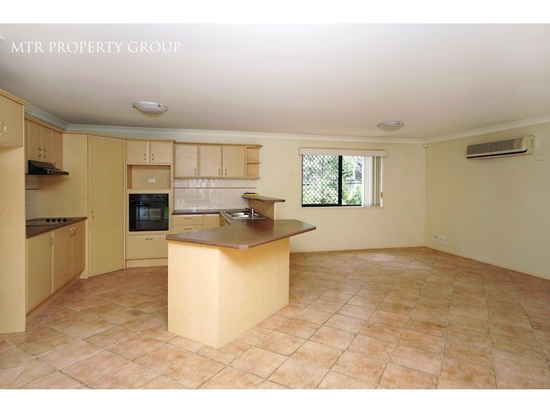 2 Yale Cct, Forest Lake QLD 4078