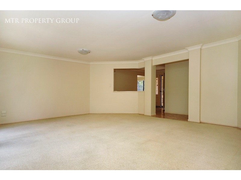 2 Yale Cct, Forest Lake QLD 4078