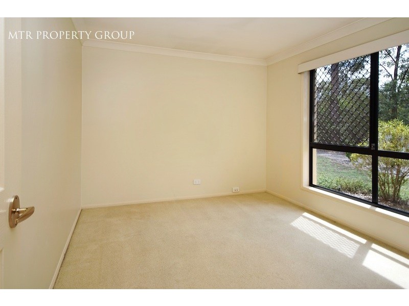 2 Yale Cct, Forest Lake QLD 4078