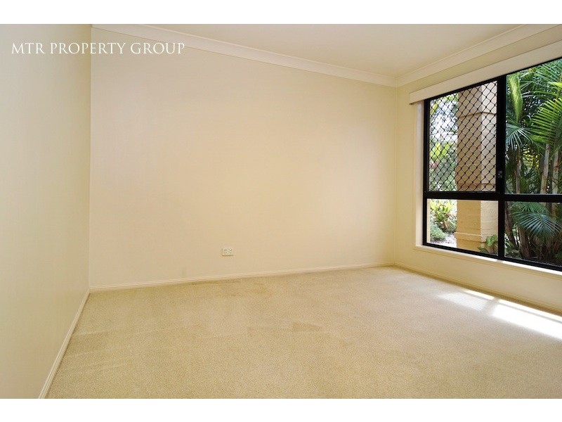 2 Yale Cct, Forest Lake QLD 4078