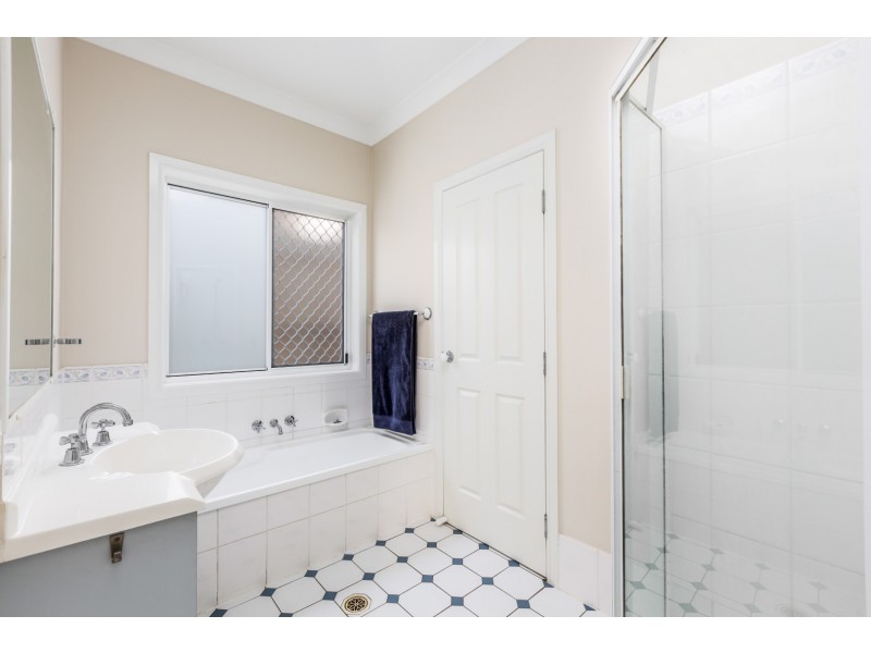 3 Carnarvon Close, Forest Lake QLD 4078