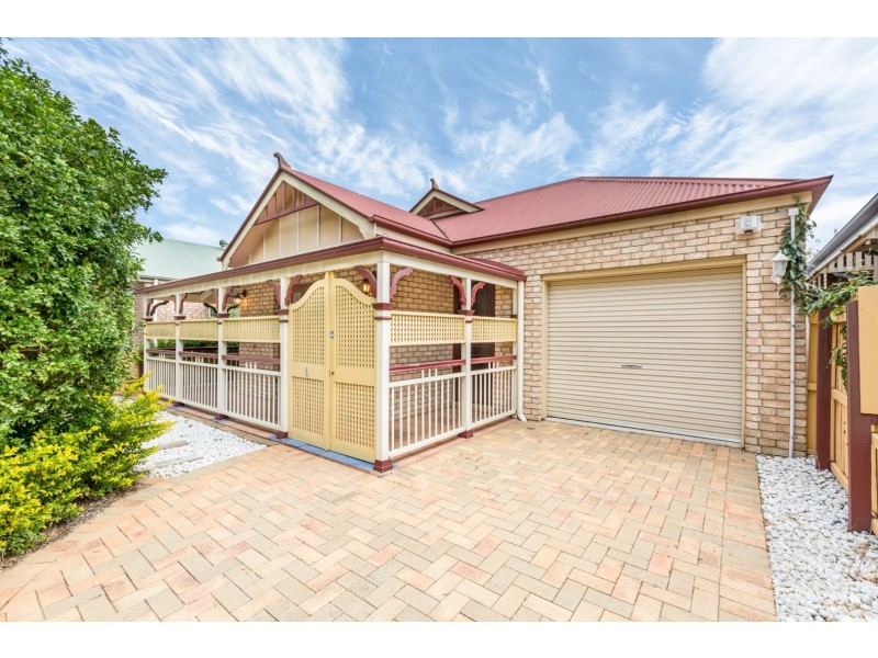 26 Glasshouse Crescent, Forest Lake QLD 4078