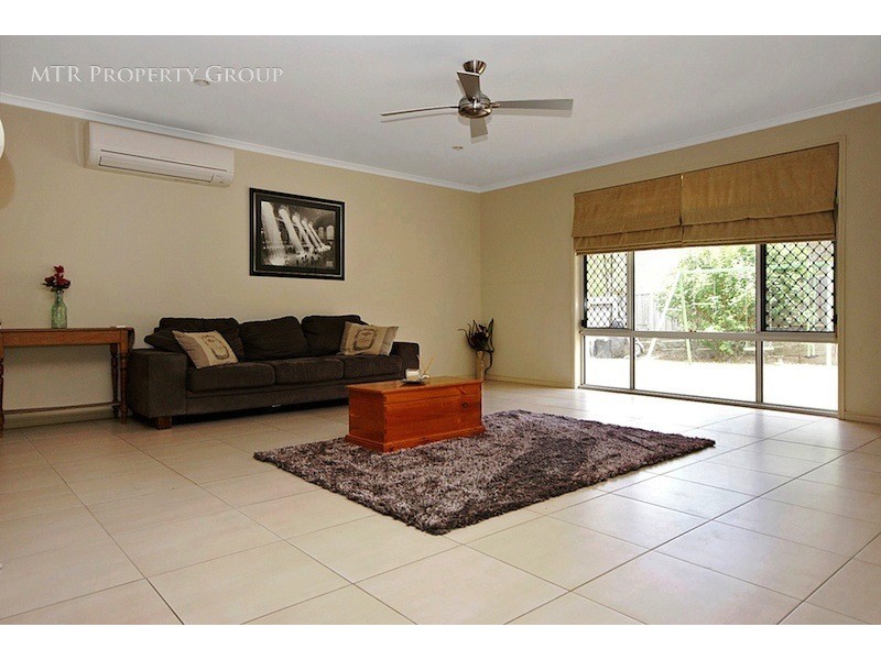 20 Nullarbor Cct, Forest Lake QLD 4078