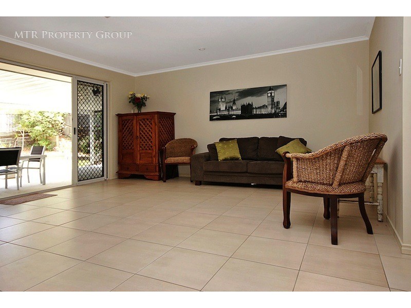 20 Nullarbor Cct, Forest Lake QLD 4078