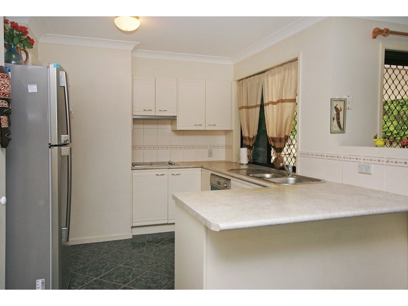 9 Hawthorne Street, Forest Lake QLD 4078