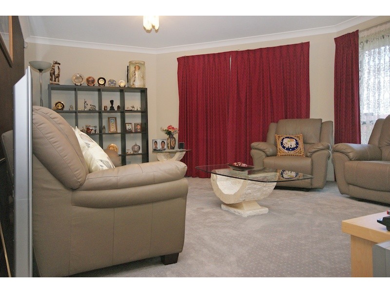 9 Hawthorne Street, Forest Lake QLD 4078