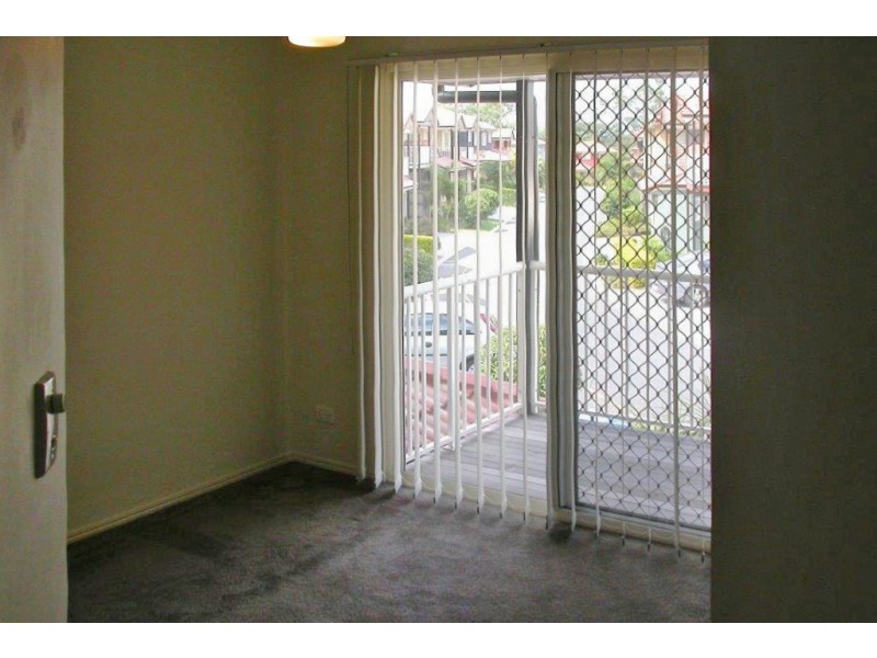 Unit 2 – 210 Government Road, Forest Lake QLD 4078