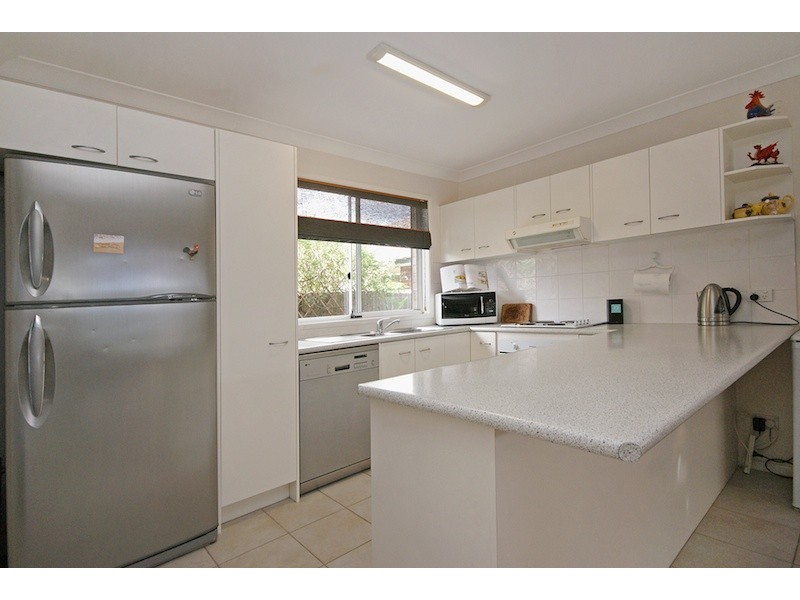 6 Beerwah Place, Forest Lake QLD 4078