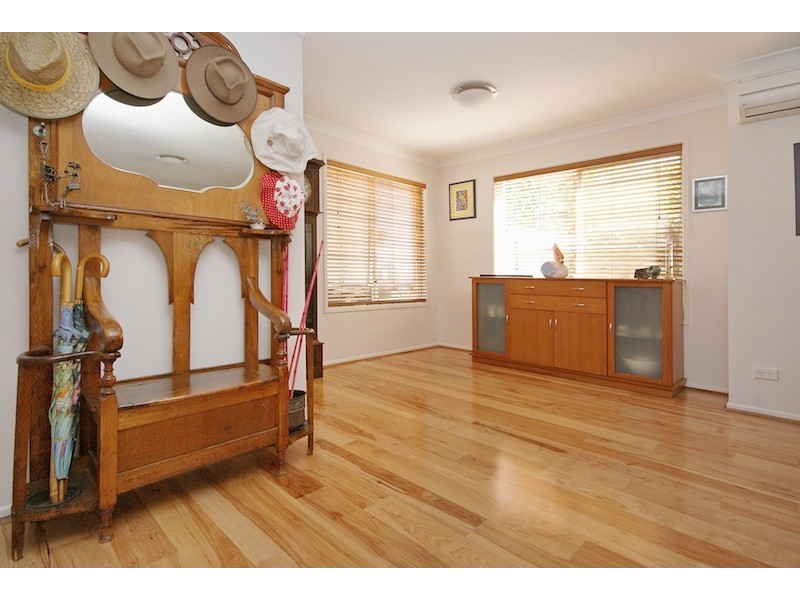 6 Beerwah Place, Forest Lake QLD 4078