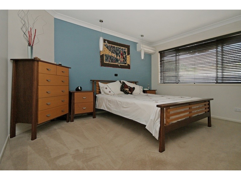 6 Beerwah Place, Forest Lake QLD 4078