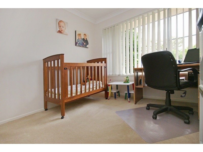 6 Beerwah Place, Forest Lake QLD 4078