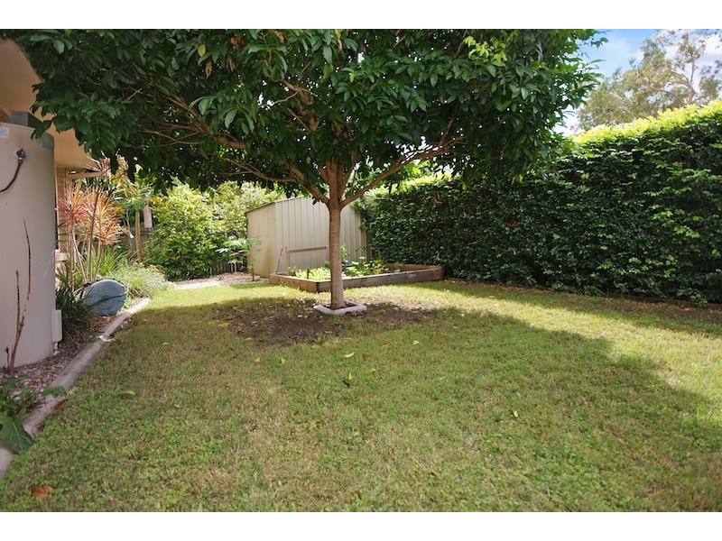 6 Beerwah Place, Forest Lake QLD 4078