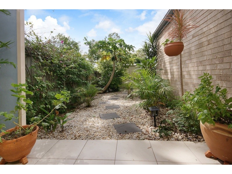 6 Beerwah Place, Forest Lake QLD 4078