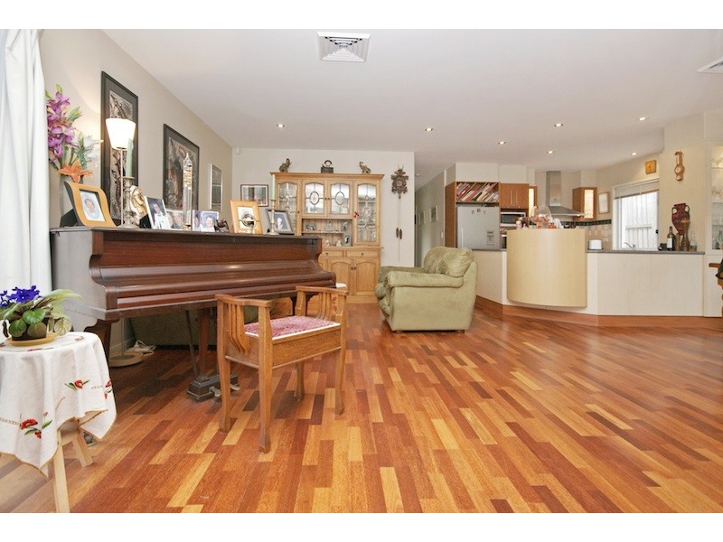 16 Joffre Place, Forest Lake QLD 4078